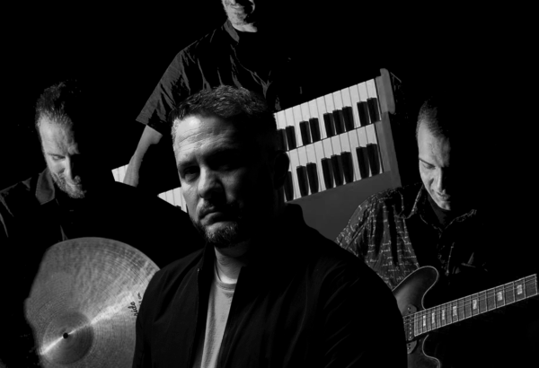 Roy Mercurio & Trastestrio